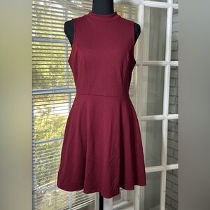 Monteau Fit & Flare Dress Women L Burgundy Sleeveless Mock Neck Rayon Keyhole